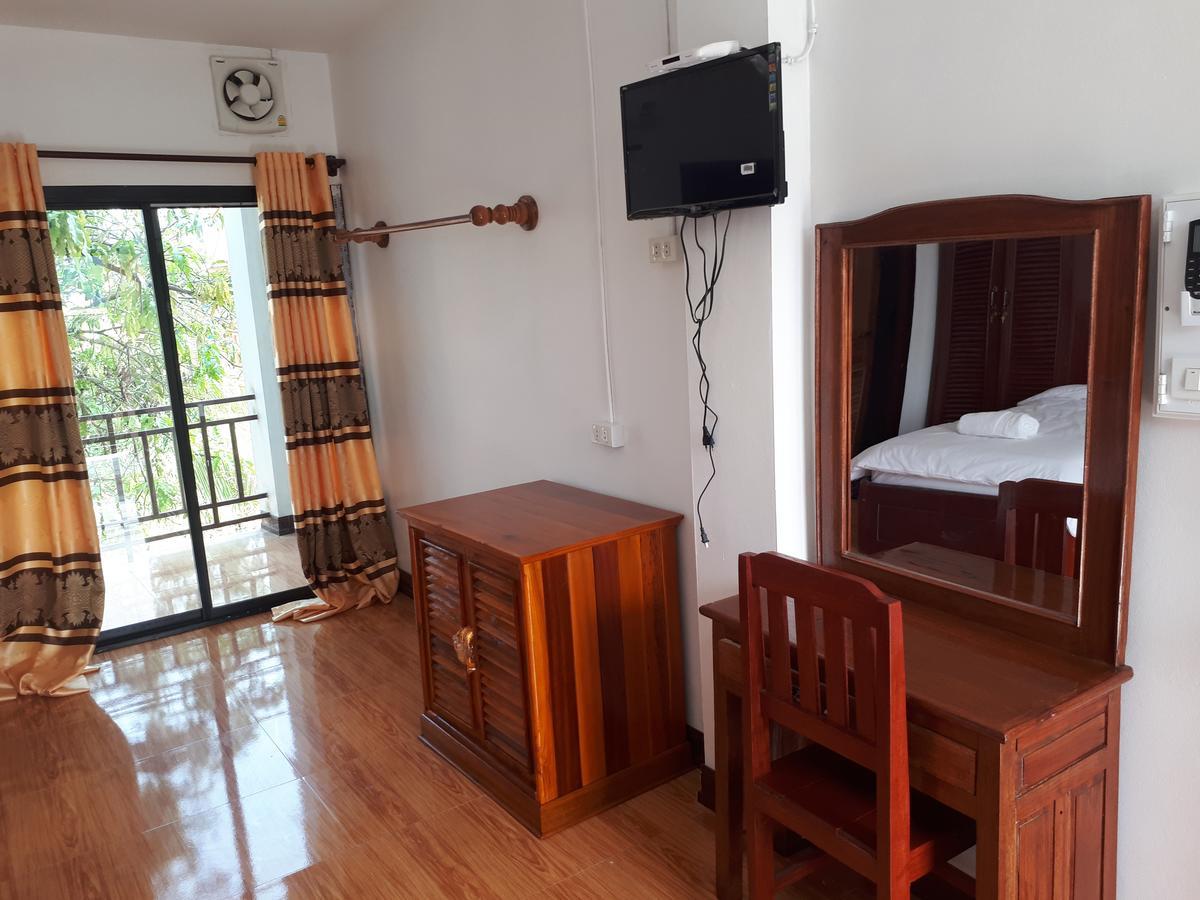 Alisona Hostel Vang Vieng Bagian luar foto